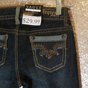 Request designer jeans NWT